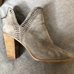 Vince Camuto Grey Booties Size 7.5